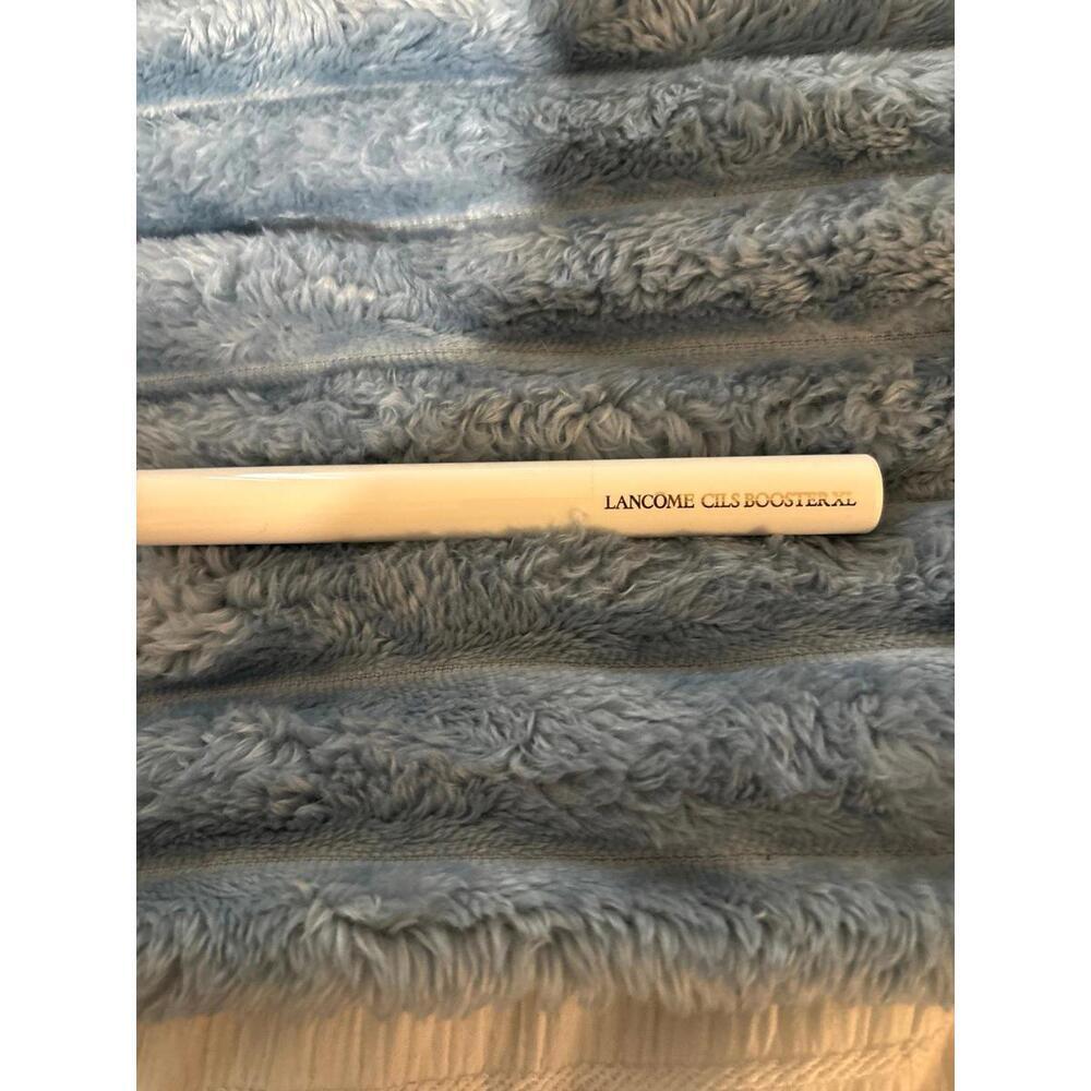 New black Lancôme booster mascara